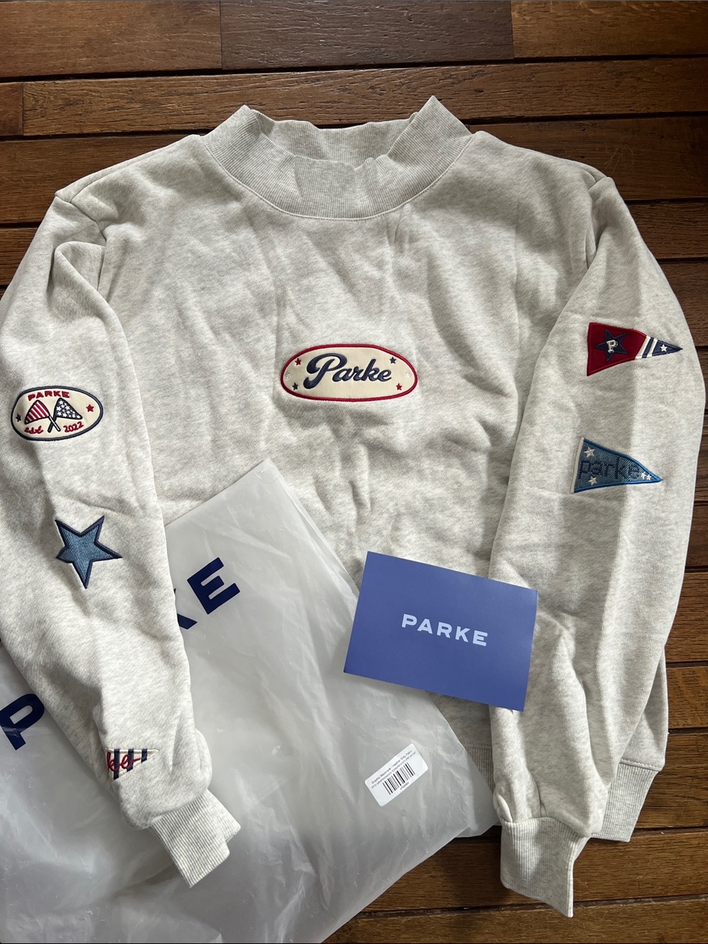 Parke Grey Patch Graphic Coastal Mockneck Pullover Size S/M New In Bag NWT